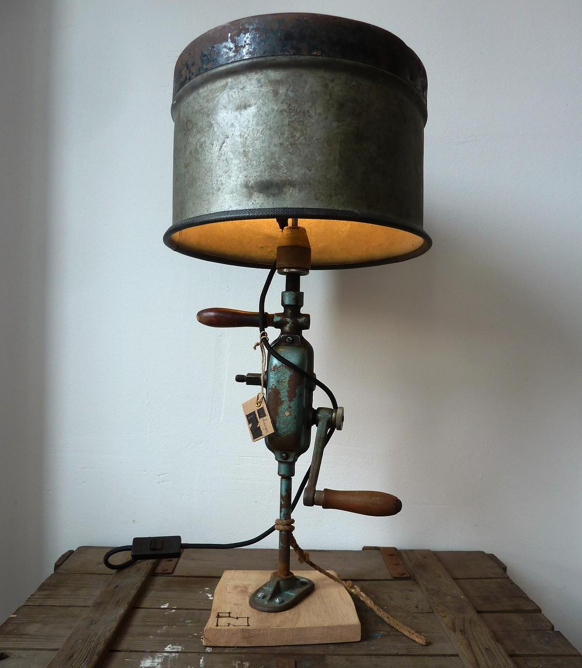 Creating A Classy Bar Cart Indusigns shop / Verlichting / Industriële Tafellampen /