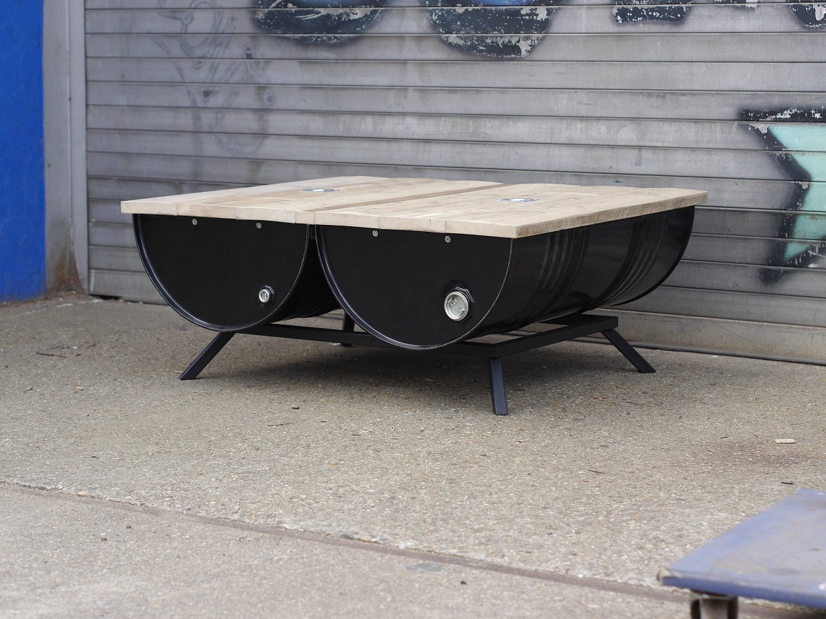 industriele tafel amsterdam industri 235 le tafel van opengeklapt olievat met industriele tafel amsterdam industri 235 le tafel van opengeklapt olievat met