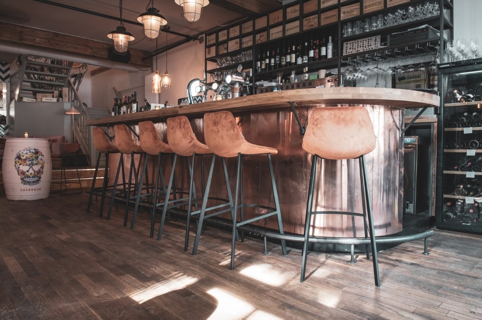 Wijnbar Oak Zwolle Indusigns