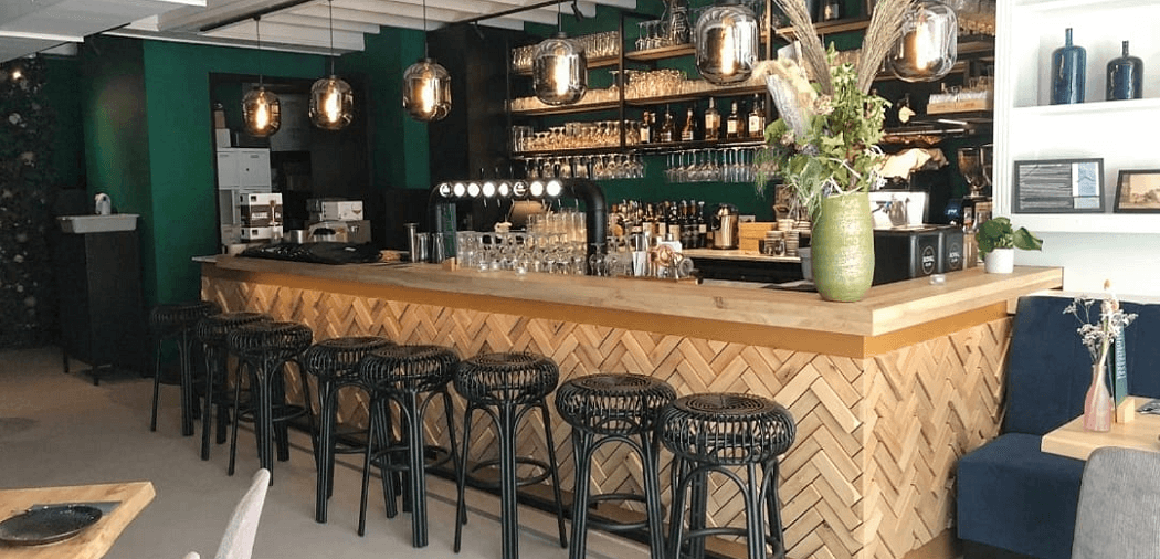 Maatwerk Inrichting voor Horeca Interieur door Indusigns
